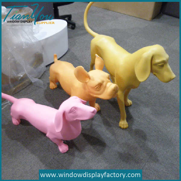 Custom Promotional Outdoor Decorative Fiberglass Dog Statues