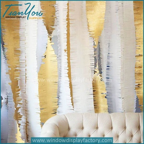 Autumn window displays Water ripples leaves