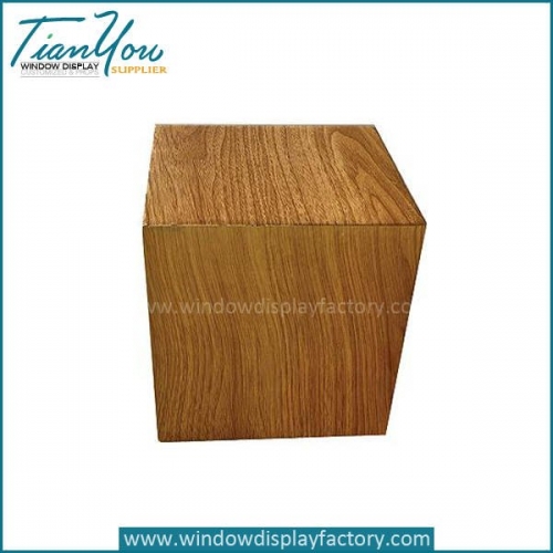 Custom Popuplar Mannequin Wood Cube Display Based